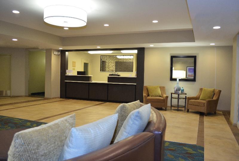 Candlewood Suites Greenville, An Ihg Hotel Экстерьер фото